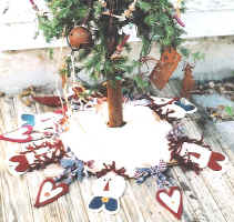 Raggedy Ann Christmas tree skirt